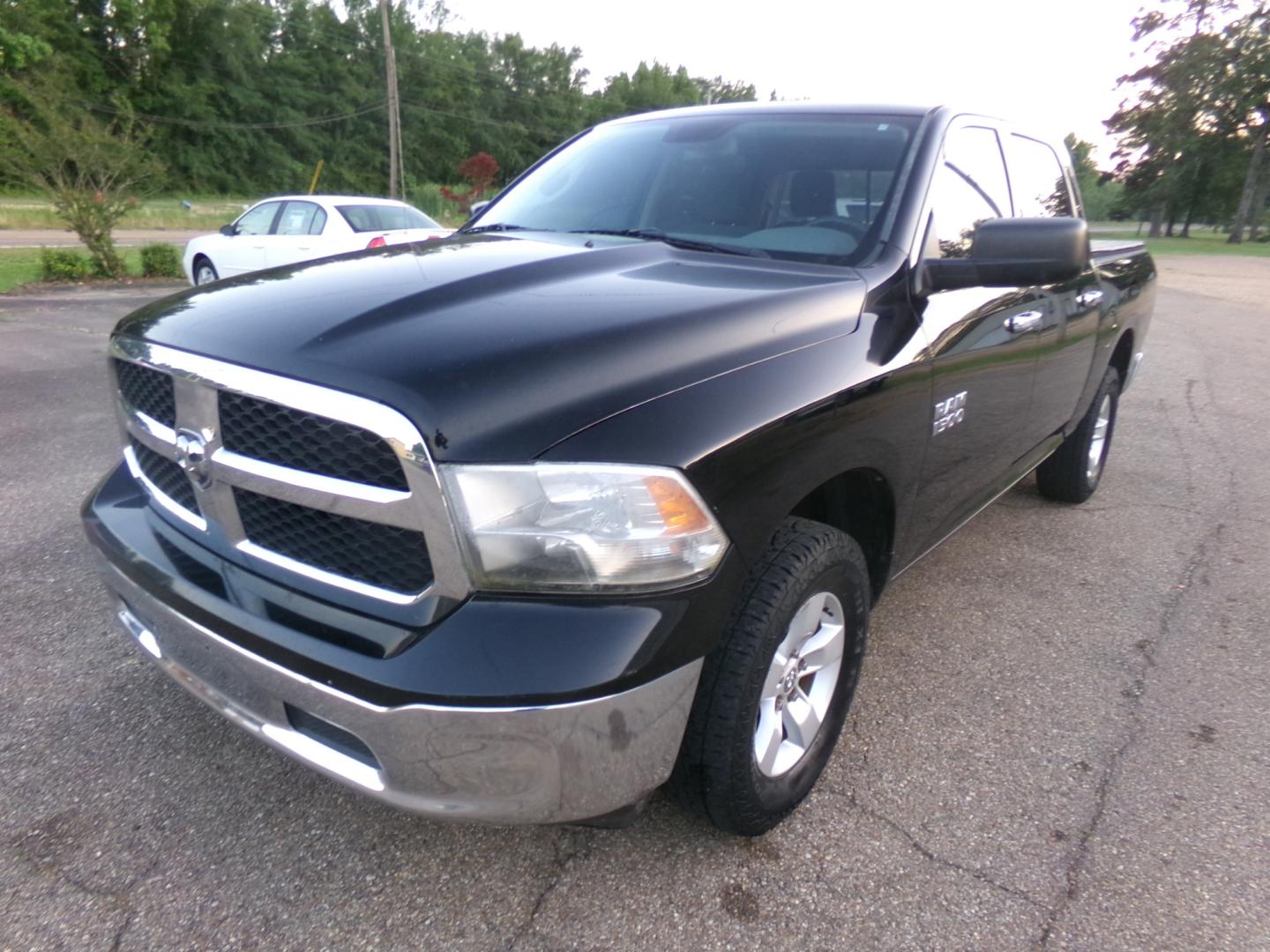 2013 Black /Gray RAM 1500 SLT (1C6RR7LG6DS) with an 3.6L engine, 6-speed automatic transmission, located at 401 First NE, Bearden, AR, 71720, (870) 687-3414, 33.726528, -92.611519 - Photo#0